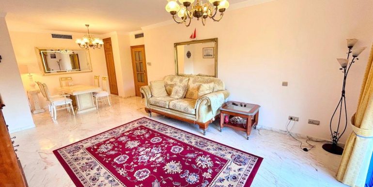 Imagen de WhatsApp 2025-10-16 a las 11.57.26_e6e09af3