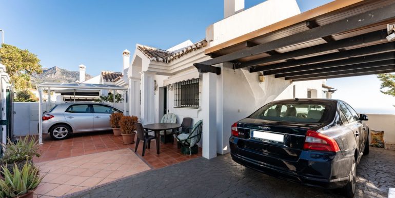 13-5fd73dea700db77384c091ca9818b1a9