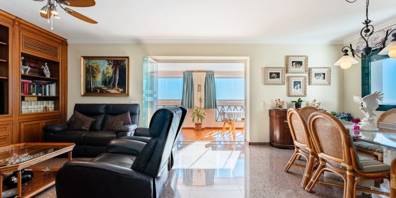 19-d0ed7da2012a09046d307c195d98e7d6