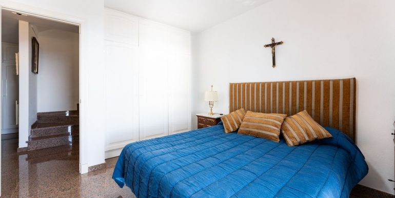 33-f37a7fab00fce6ff6b895520b67d6d6d