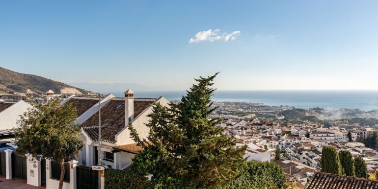 9-467d0cee5b725f3ef65f102a0c2e69c0